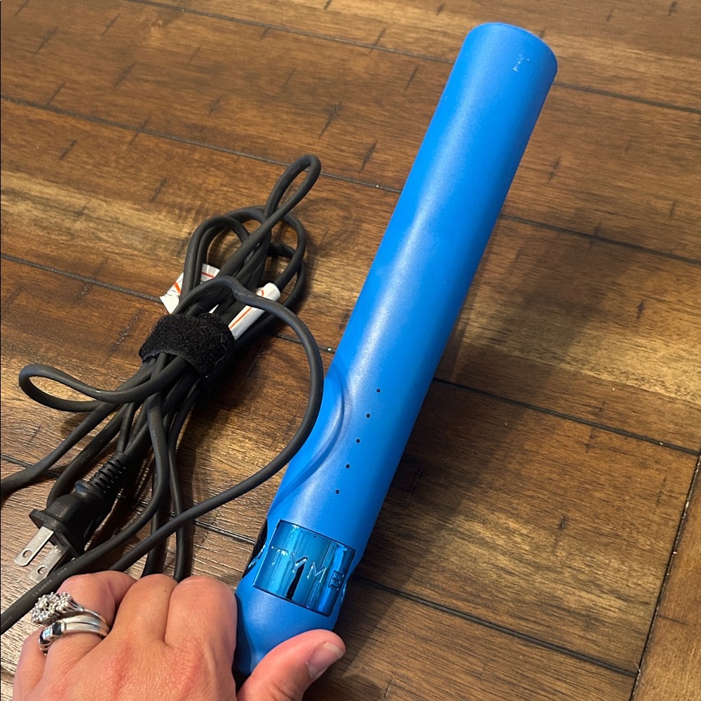 Tyme Iron Pro Hair Straightener & Curler 2-in-1 – Blue
